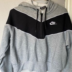Nike Crop Hoodie